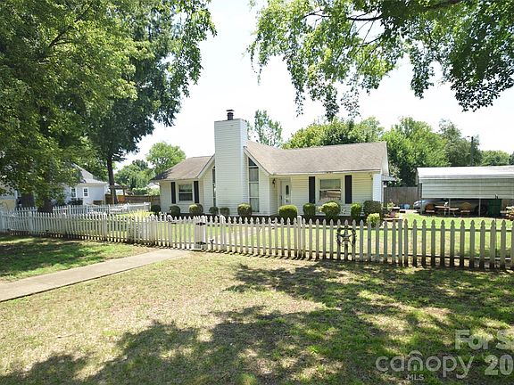 3rd image of 12202 Charing Grove Ln