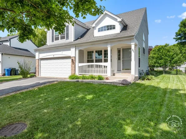 5 Ridge Ct, South Elgin, IL 60177
