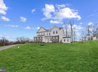 16503 Rolling Knolls Ln, Upper Marlboro, MD 20774