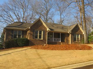 109 Water Oak Dr, Trussville, AL 35173