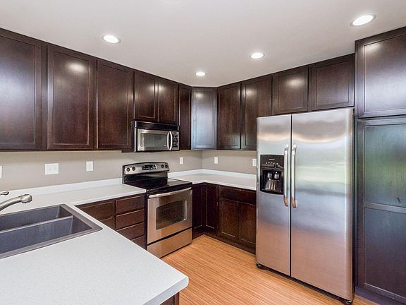 4th image of 1837 Sara Ct