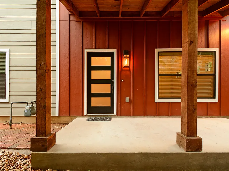1915 David St — Photo 19