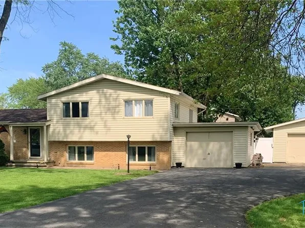 605 2nd St, Hamler, OH 43524