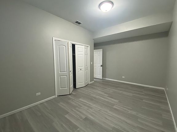 4th image of 1522-1528 W Greenleaf Ave #2