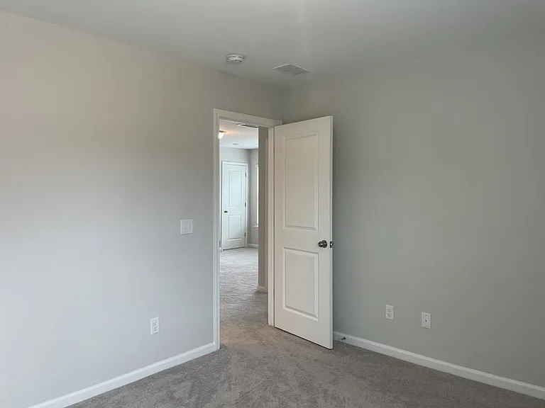 2903 Siebold Dr — Photo 31