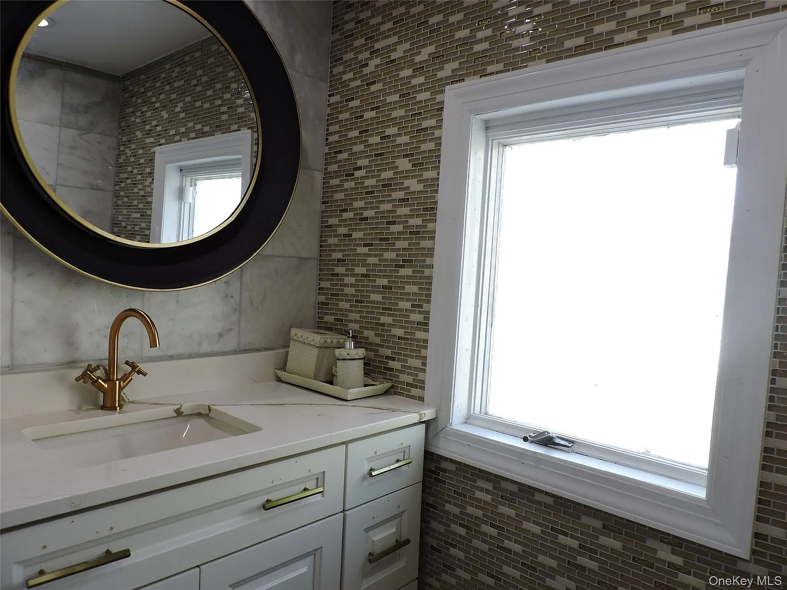 3 bed, 1.5 bath, 925 sqft, $3,850 — Photo 3