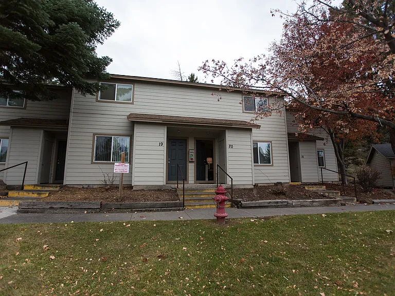 1835 NE Purcell Blvd #18 — Photo 1