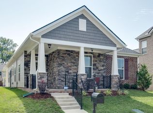 2882 Whitebirch Dr, Hermitage, TN 37076