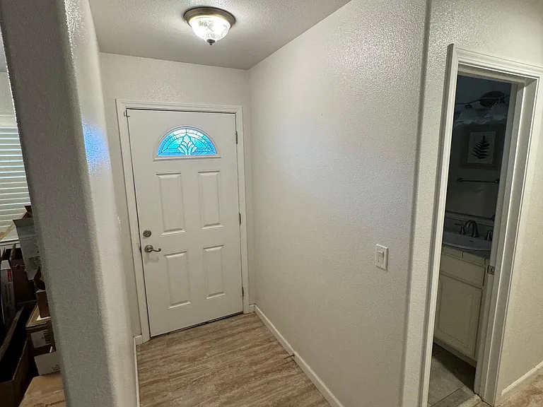 1376 Lisa Way — Photo 7