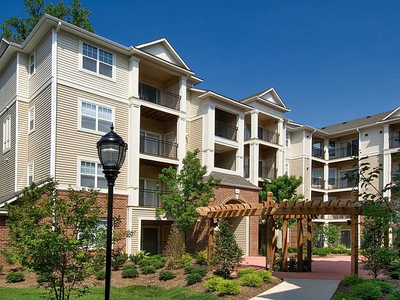 Fairchase Apartments