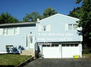 28 Deborah Dr, Piscataway, NJ 08854