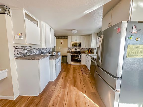 3rd image of 10845 Long Rapids Rd