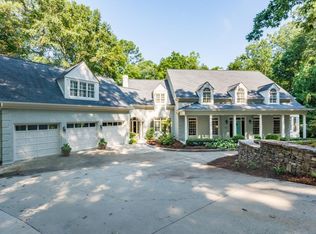 180 Burdette Rd, Sandy Springs, GA 30327