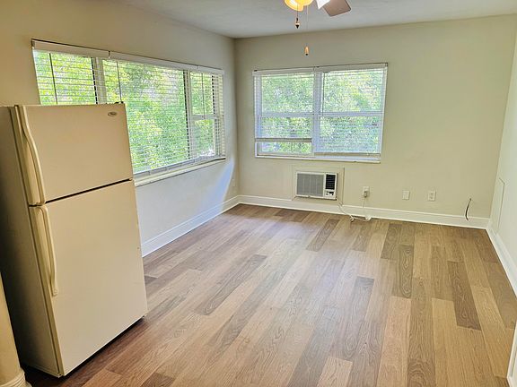 4th image of 900 1st St N APT 6