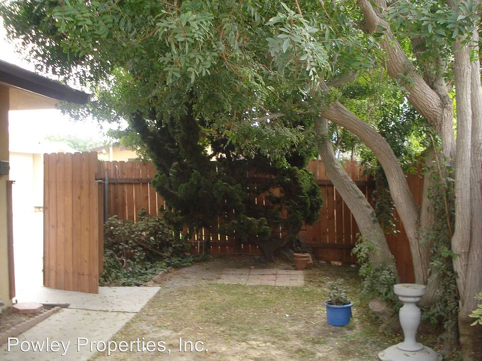 2nd image of 1318 E Colon St