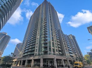 19 Grand Trunk Cres #712, Toronto, ON M5J 3A3