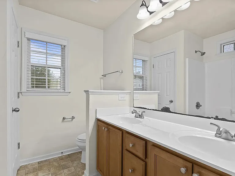 1003 Wt Whitehead Dr — Photo 21