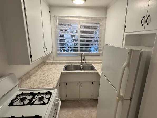 1831 Tamarind Ave, Los Angeles, CA