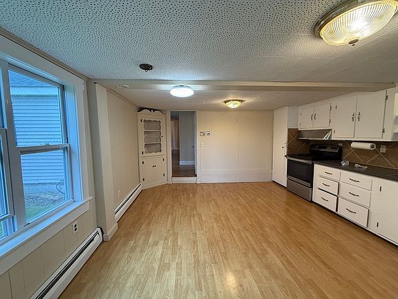 2nd image of 84 Emerald Rd #1