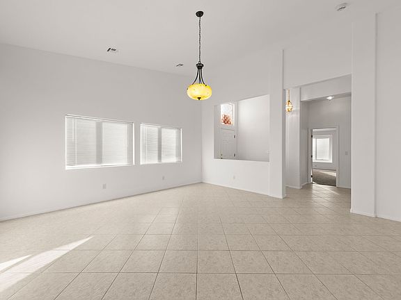 4th image of 420 Sedona Dr
