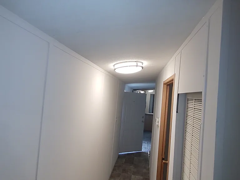 8685 Green Meadows Ln — Photo 15
