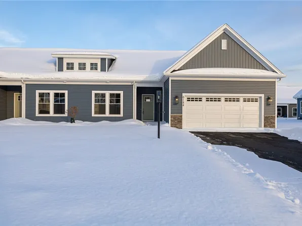 6180 Fourmile Creek Cir, Ontario, NY 14519