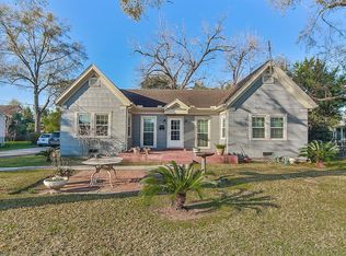 809 Woodard St, Houston, TX 77009