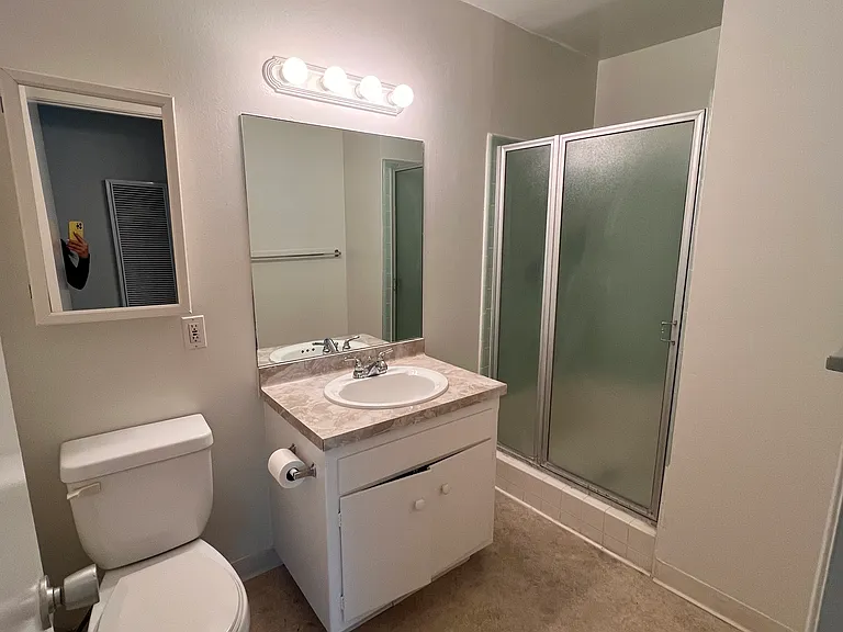 525 N Francisca Ave #6 — Photo 5
