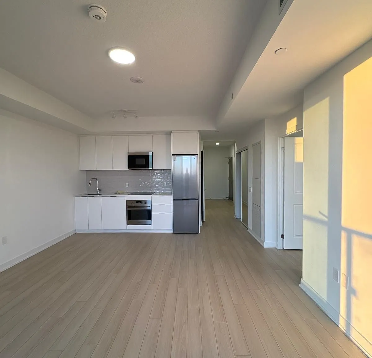 2 bed, $2,600 — Photo 2