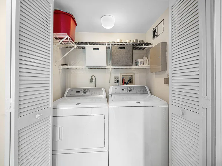 100 SE 5th Ave #216 — Photo 25
