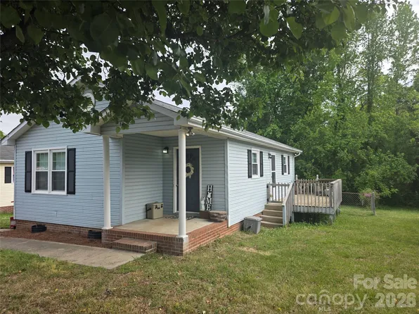 220 E Alabama Ave, Dallas, NC 28016