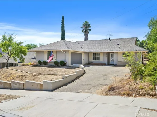 28043 Urbandale Ave, Santa Clarita, CA 91350