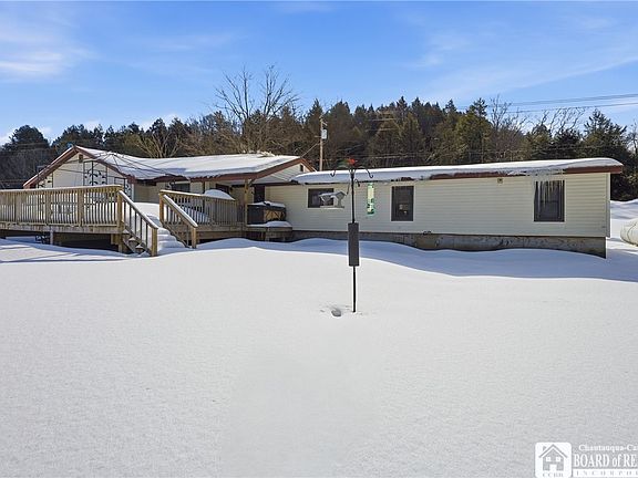 3rd image of 9210 Dutch Hill Rd