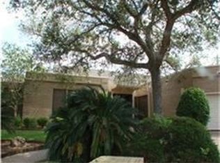 12086 S Circle Dr, Houston, TX 77071