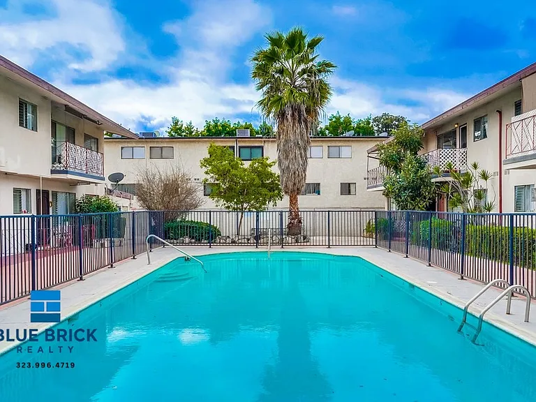 12310 Chandler Blvd #41 — Photo 3