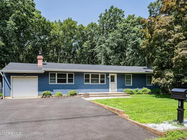 21 Murdock Place, Jackson, NJ 08527