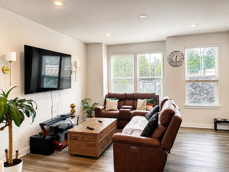 3744 Ellington St — Photo 12