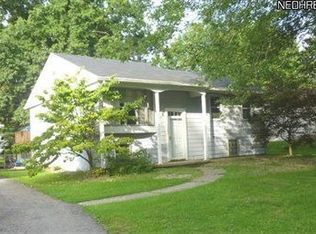 7583 Venice Dr NE, Warren, OH