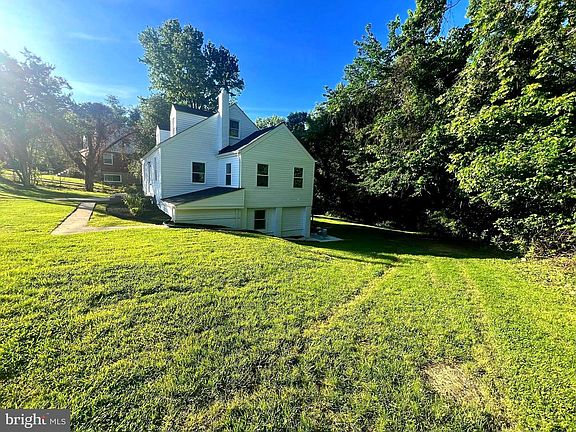 5th image of 1703 Lee Rd