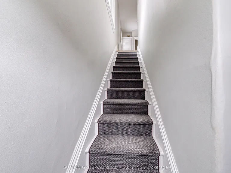 167 Collier St #4U — Photo 6