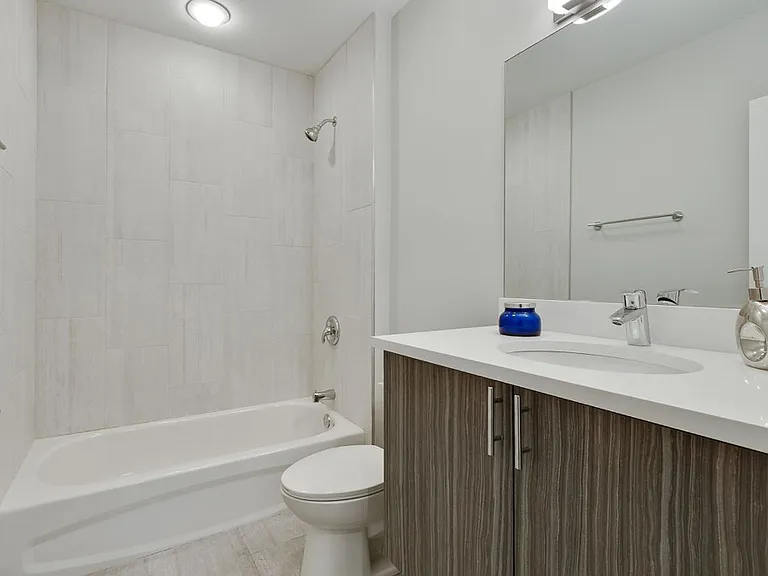 2618-26 N Rockwell St #2624-2 — Photo 7