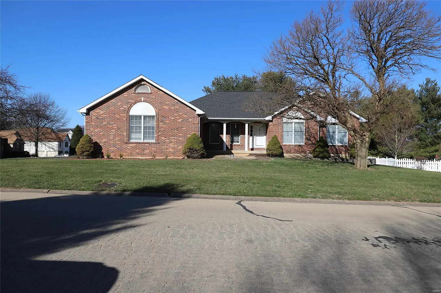 461 Yellowstone Dr photo 1