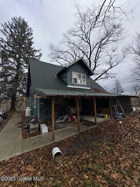 2nd image of 649 River Road