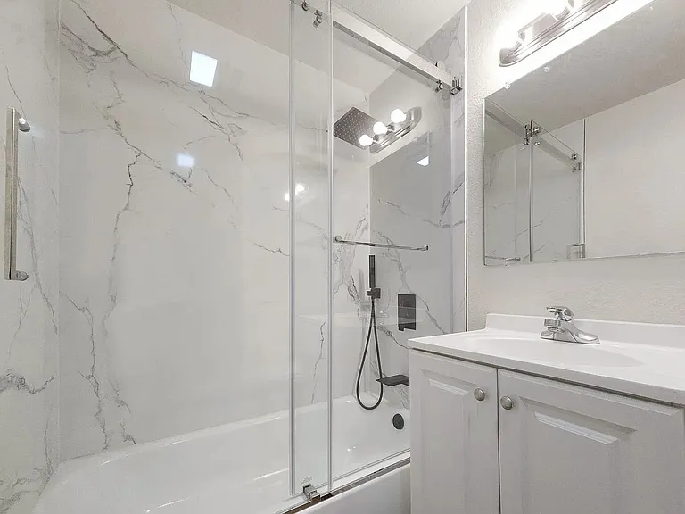 2020 Eastlake Ave E #2 — Photo 9