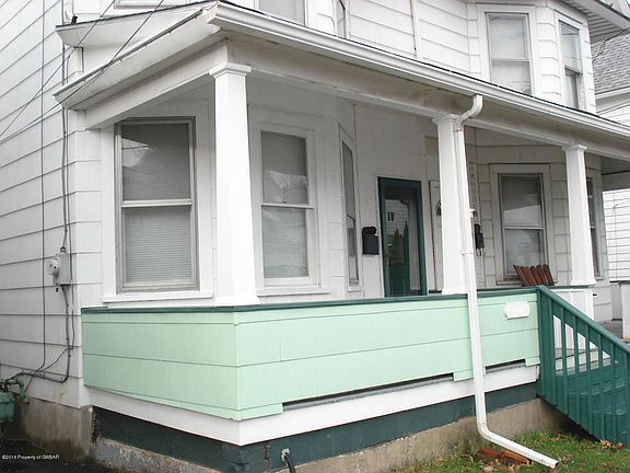 5th image of 93 W Hartford St
