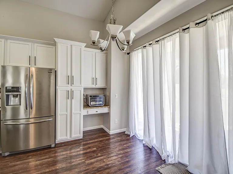 2567 E Brooks St — Photo 8