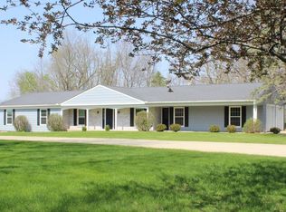 1013 Glenwood Dr, Morrison, IL 61270