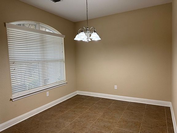 4th image of 517 Whittmen Ave
