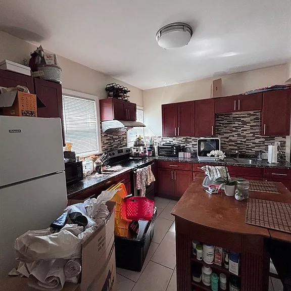 84 Mount Vernon St #1 — Photo 2