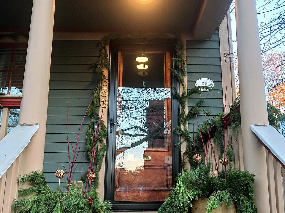 Winchester Ave